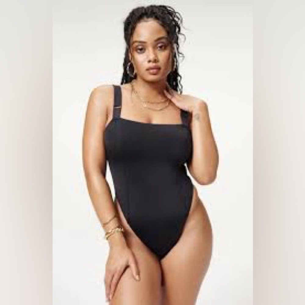 NWT - Good American Contour One Piece Swimsuit Black size M